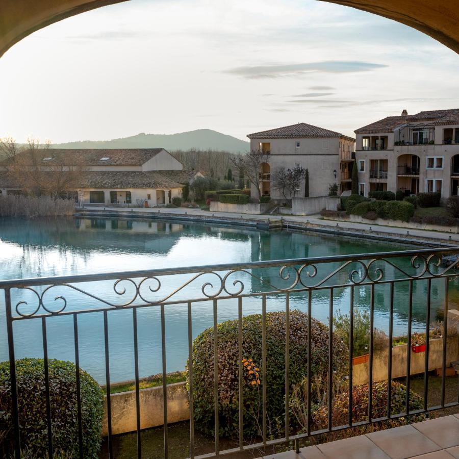 Magnifique Vue Lac Au Golf De Pont-Royal Mallemort Exterior foto